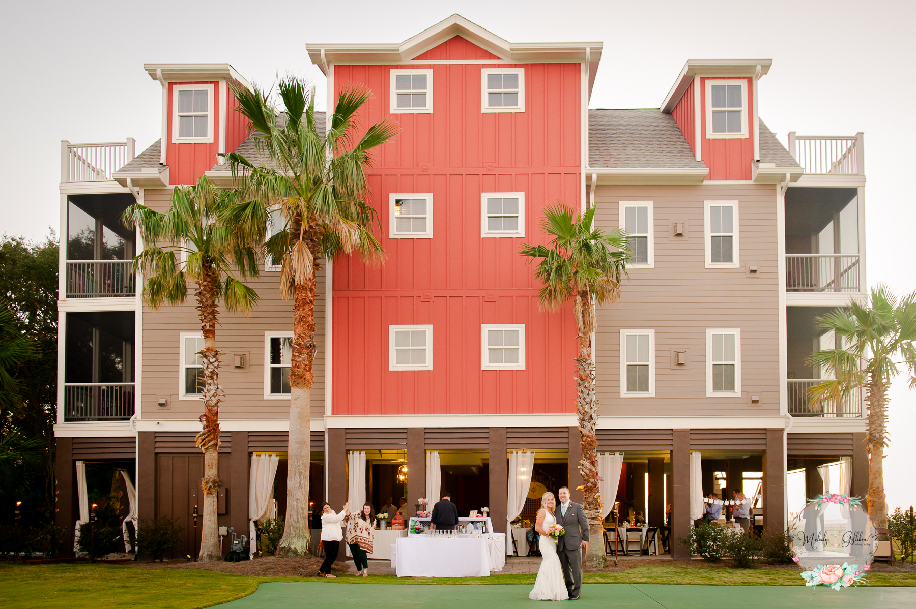 Luxury wedding in Folly Beach in Charleston, SC